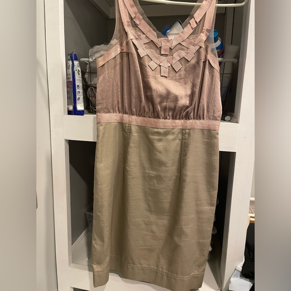 Loft 2p dress with beautiful detail